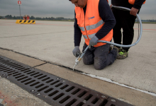 HALOVAN JOINT TAR ZETAGI VENEZIANI | Sigillante elastomerico nero autolivellante per giunti orizzontali